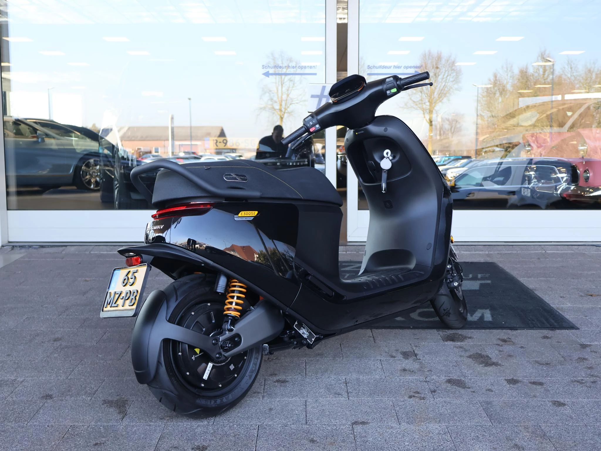 Hoofdafbeelding Segway E300SE