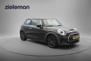 Hoofdafbeelding MINI Electric MINI Electric Cooper Business Edition 33 kWh - Carplay, Navi, Camera, Stoelverw.