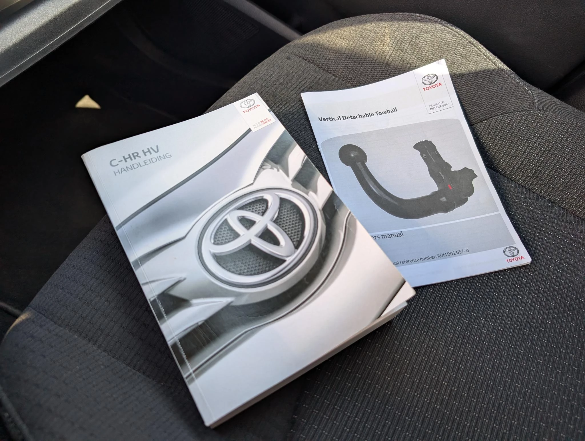 Hoofdafbeelding Toyota C-HR