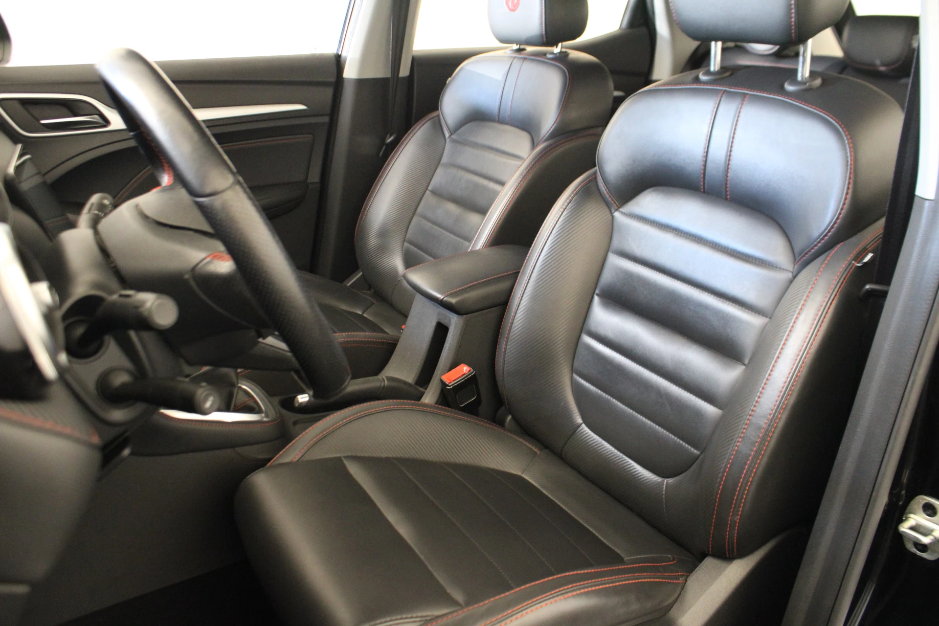 Hoofdafbeelding MG ZS