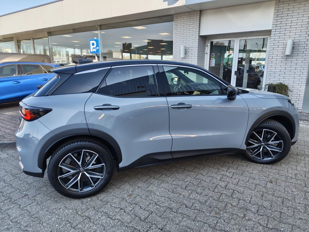 Hoofdafbeelding Lexus LBX