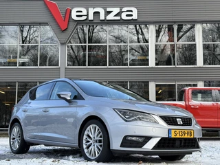 SEAT Leon 1.5 TSI Style Business Intense / Opendak / Stoelverwarming / Carplay