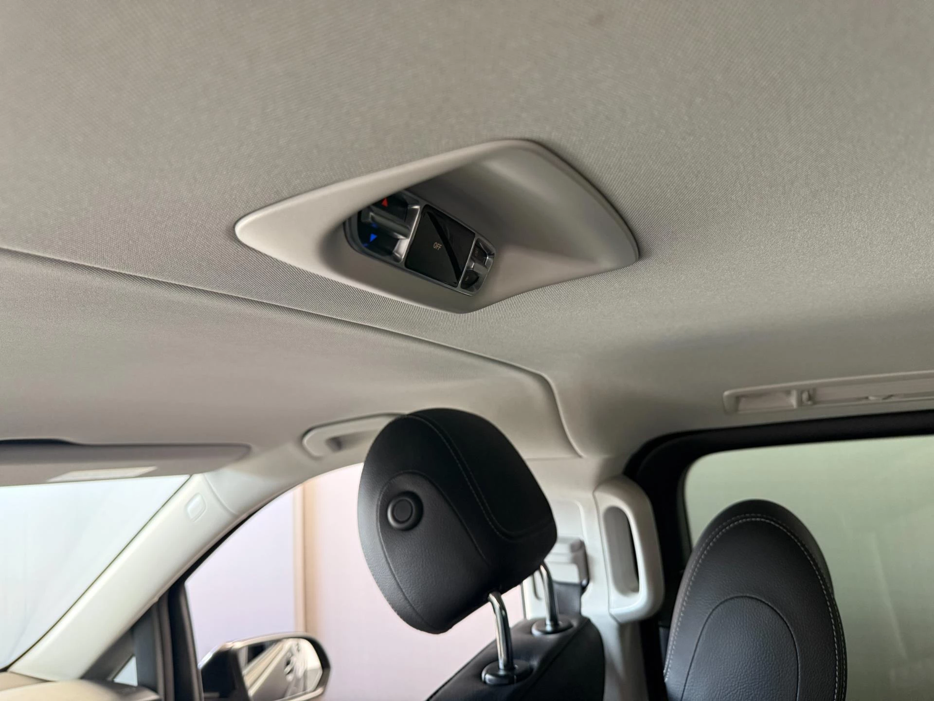Hoofdafbeelding Mercedes-Benz EQV