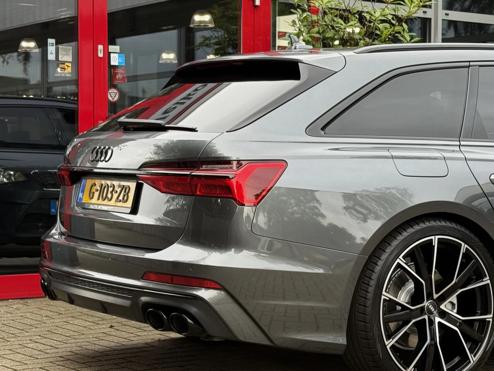 Hoofdafbeelding Audi A6