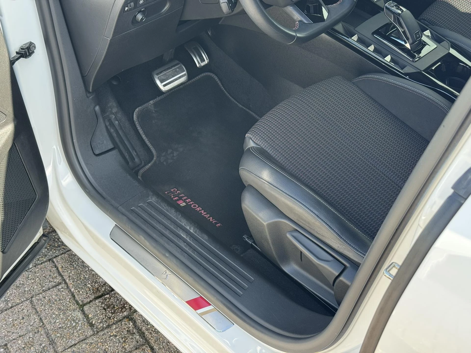 Hoofdafbeelding DS DS 3