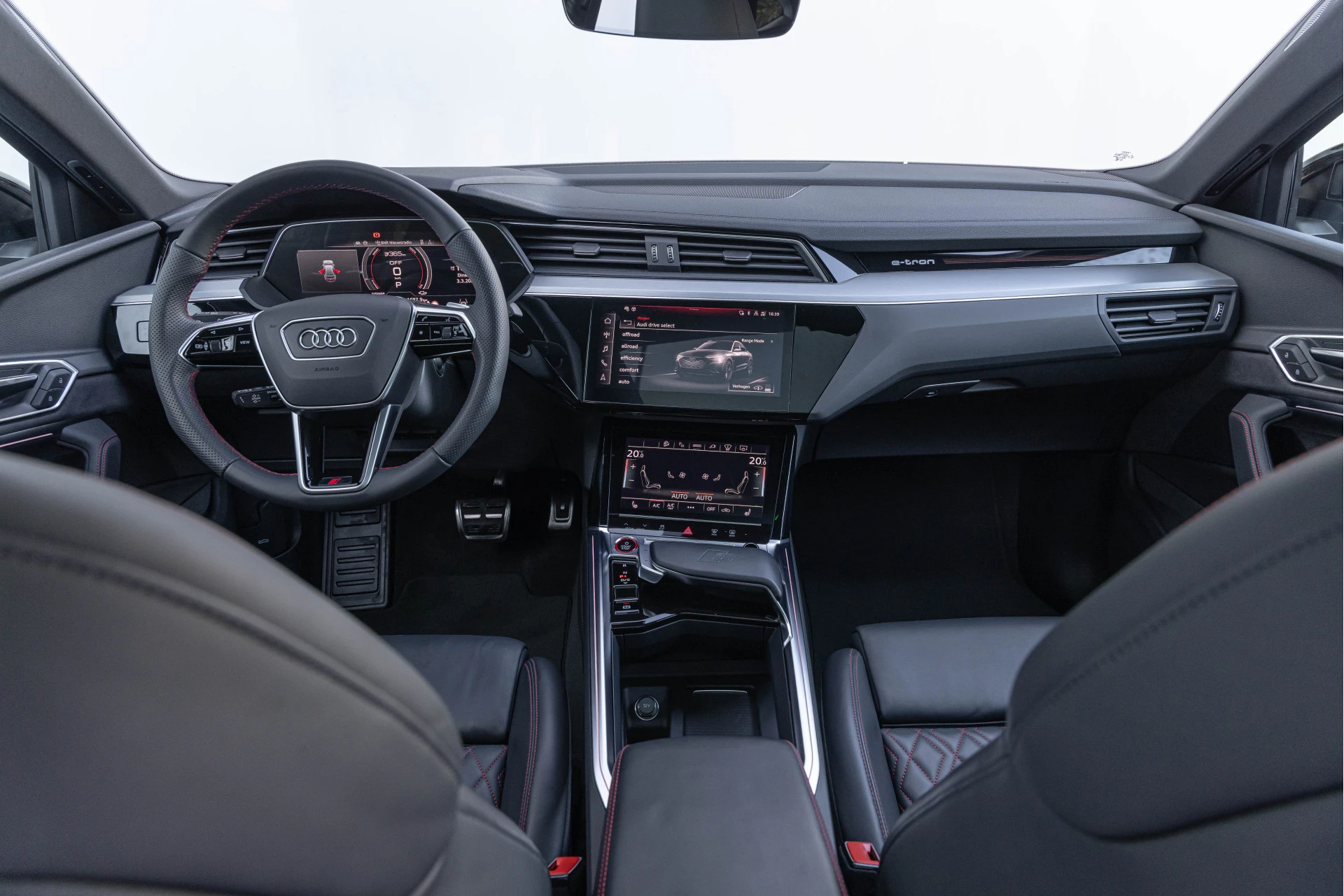 Hoofdafbeelding Audi Q8 Sportback e-tron