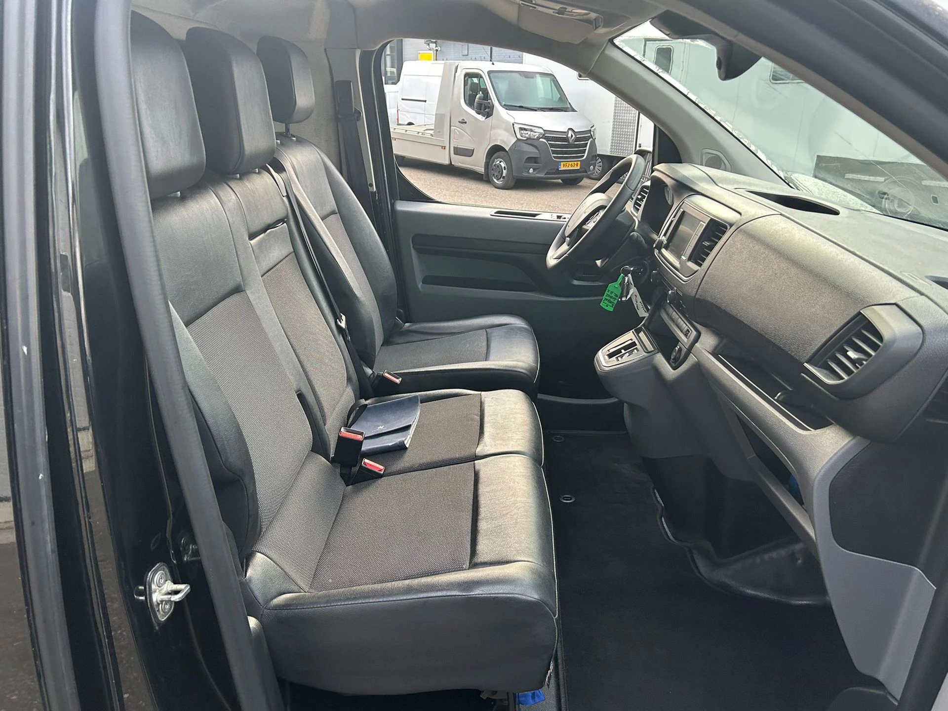 Hoofdafbeelding Peugeot e-Expert