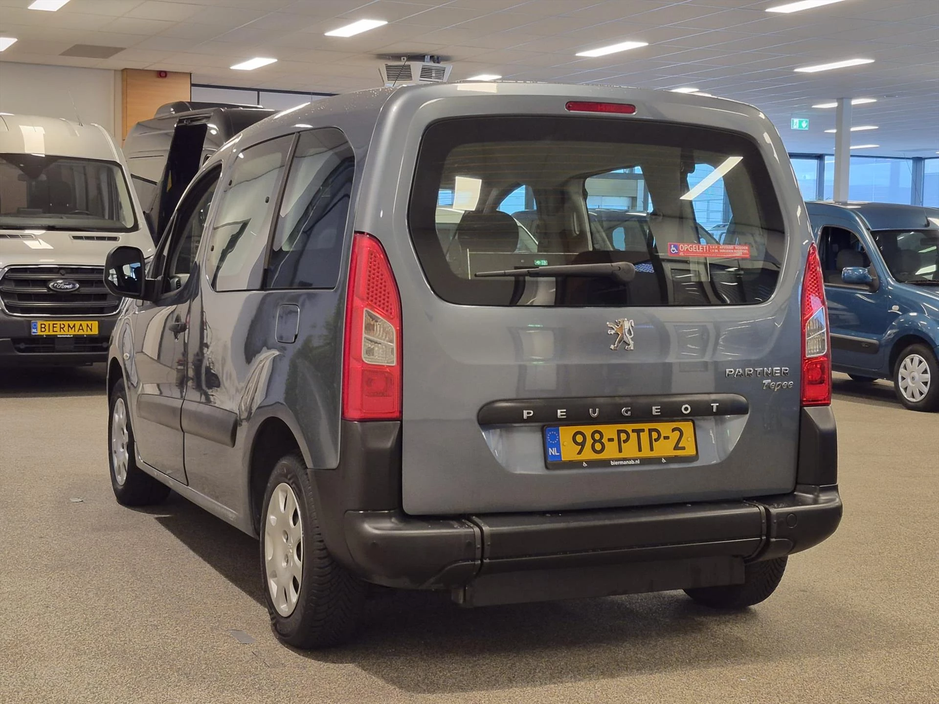 Hoofdafbeelding Peugeot Partner