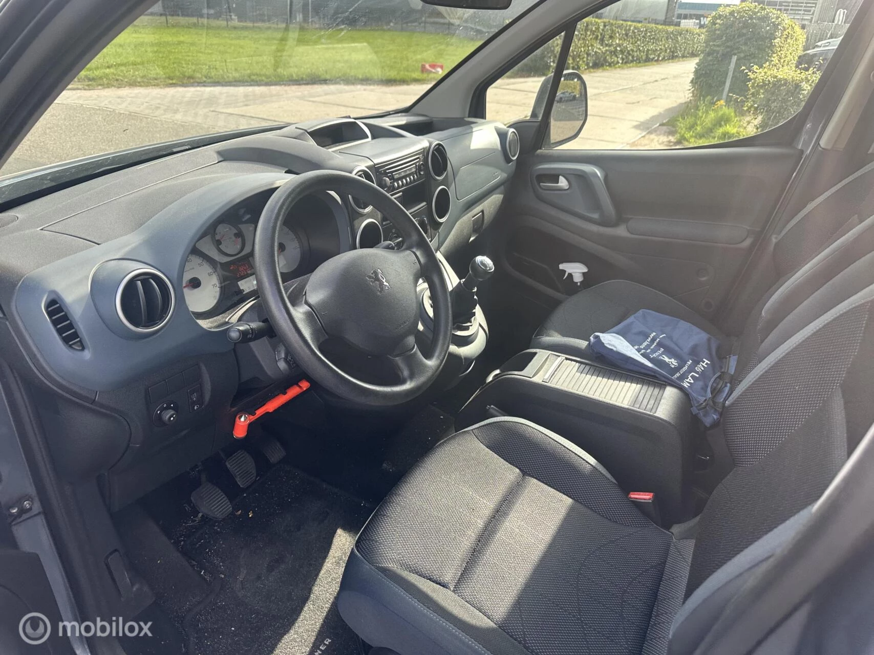 Hoofdafbeelding Peugeot Partner