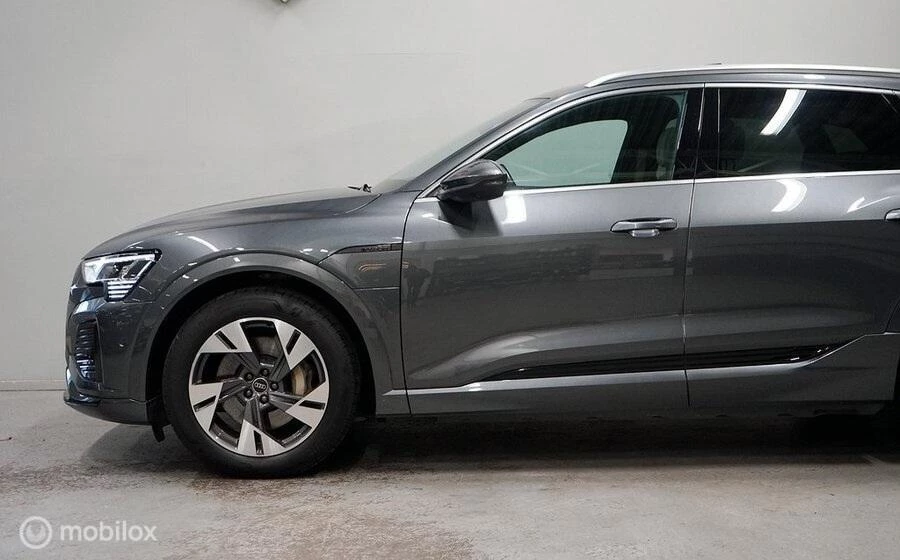 Hoofdafbeelding Audi Q8 e-tron