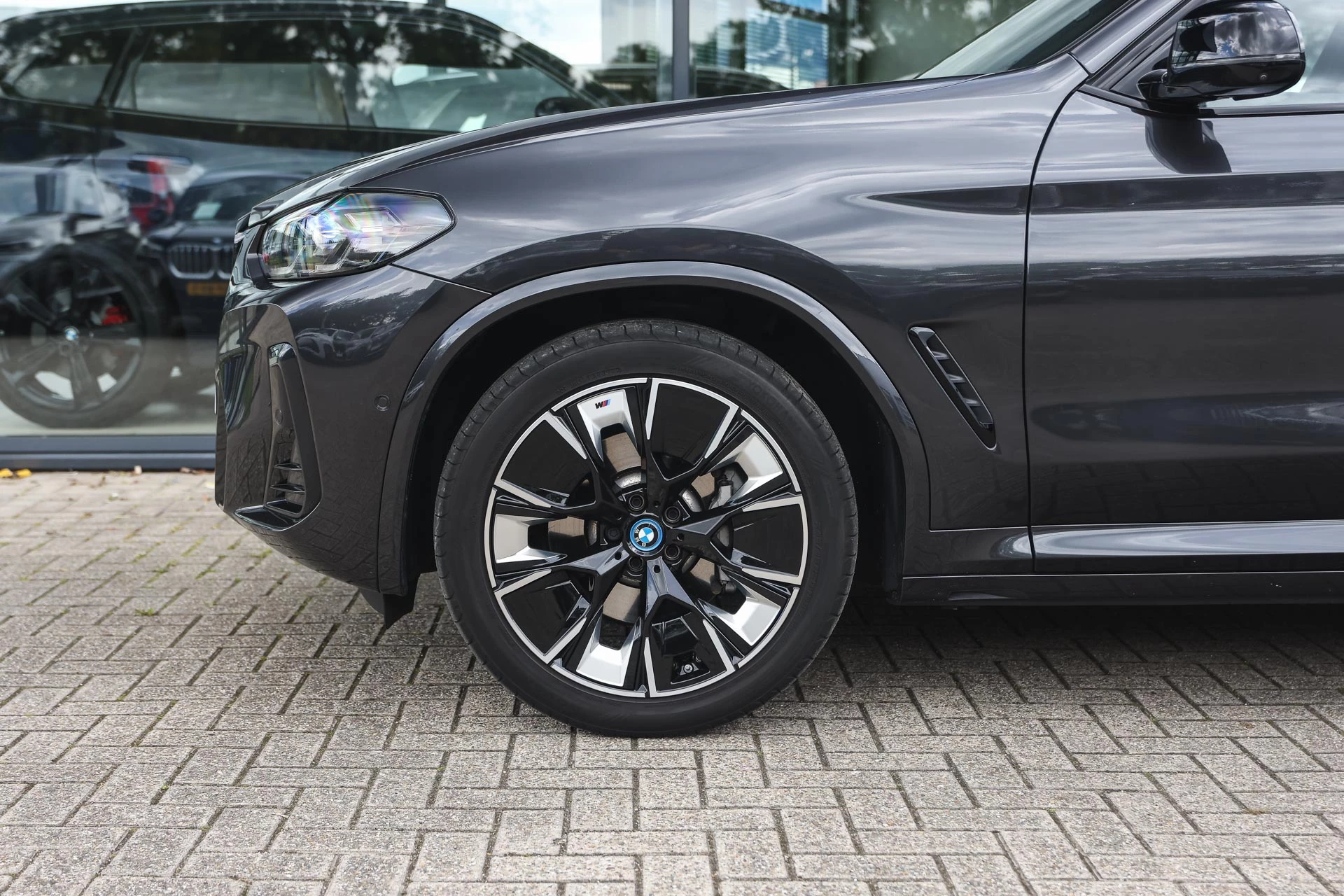 Hoofdafbeelding BMW iX3