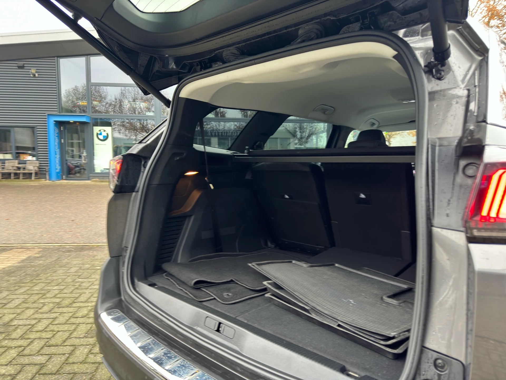 Hoofdafbeelding Peugeot 5008