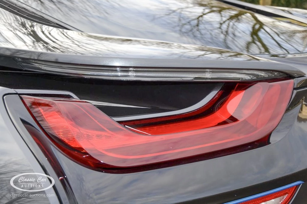Hoofdafbeelding BMW i8