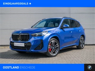 BMW X1 xDrive25e M Sport Automaat / Panoramadak / Sportstoelen / M Adaptief onderstel / Comfort Access / Adaptieve LED / Head-Up / Live Cockpit Professional