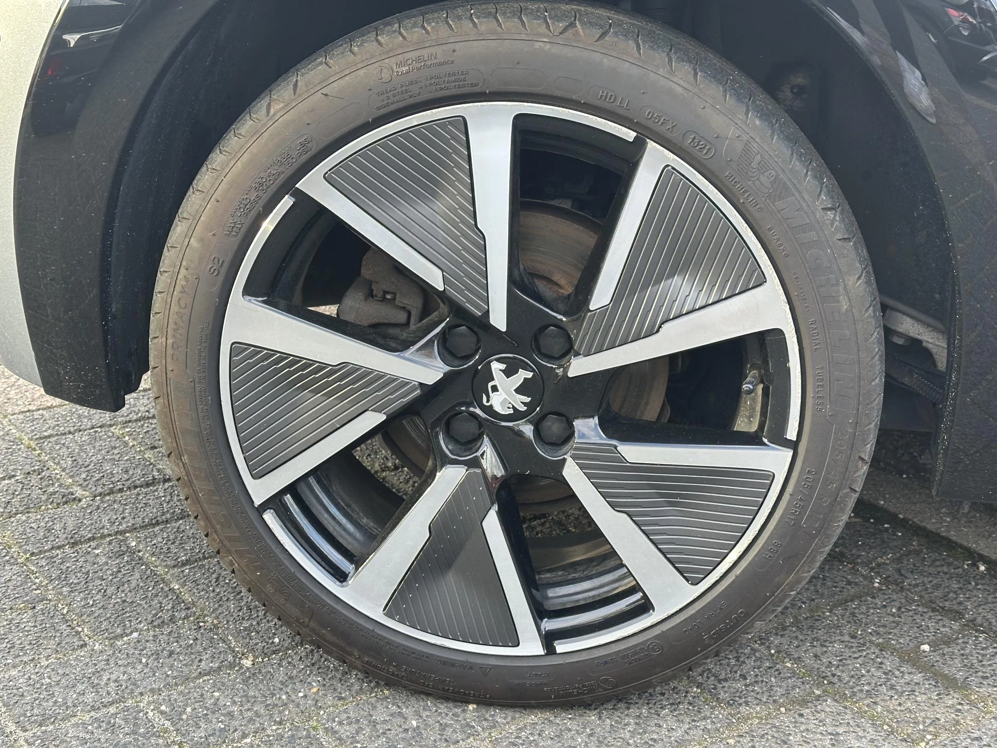 Hoofdafbeelding Peugeot e-208