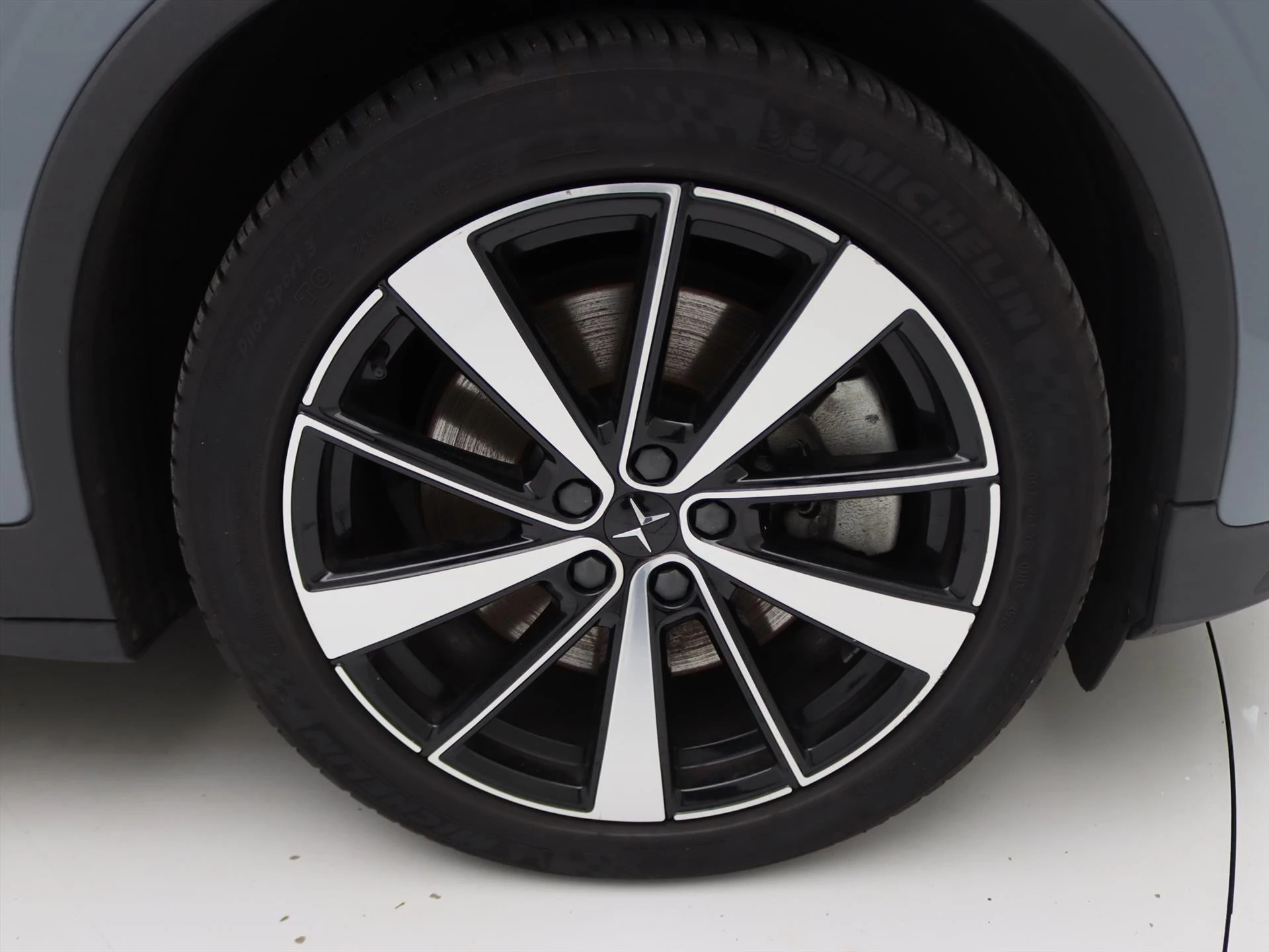 Hoofdafbeelding Polestar 2