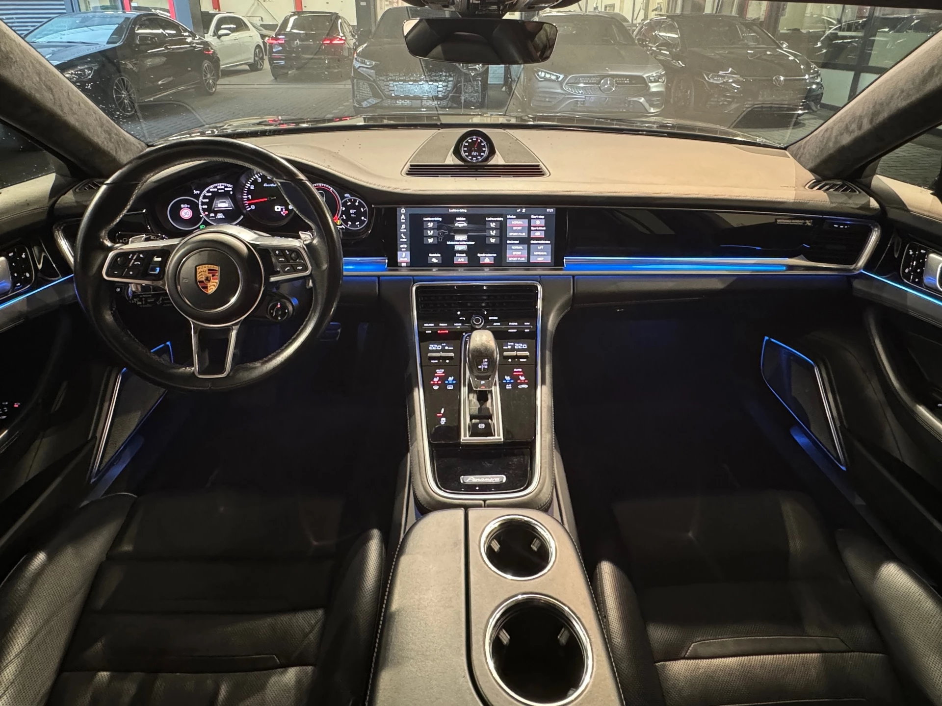 Hoofdafbeelding Porsche Panamera