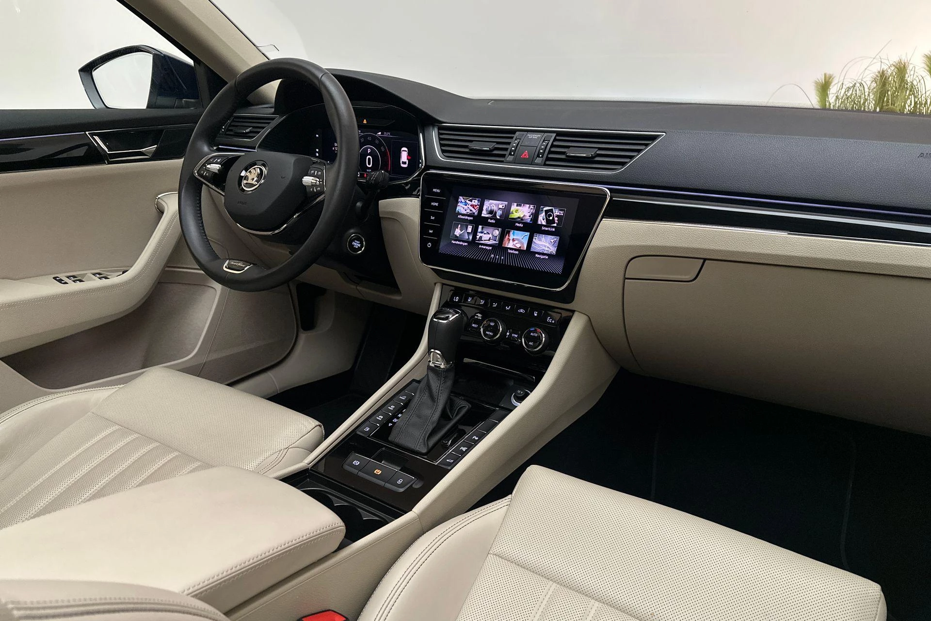 Hoofdafbeelding Škoda Superb