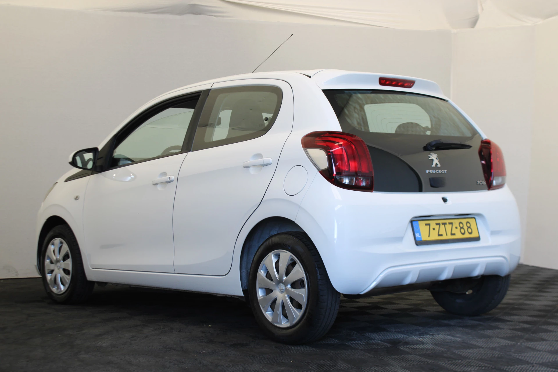 Hoofdafbeelding Peugeot 108