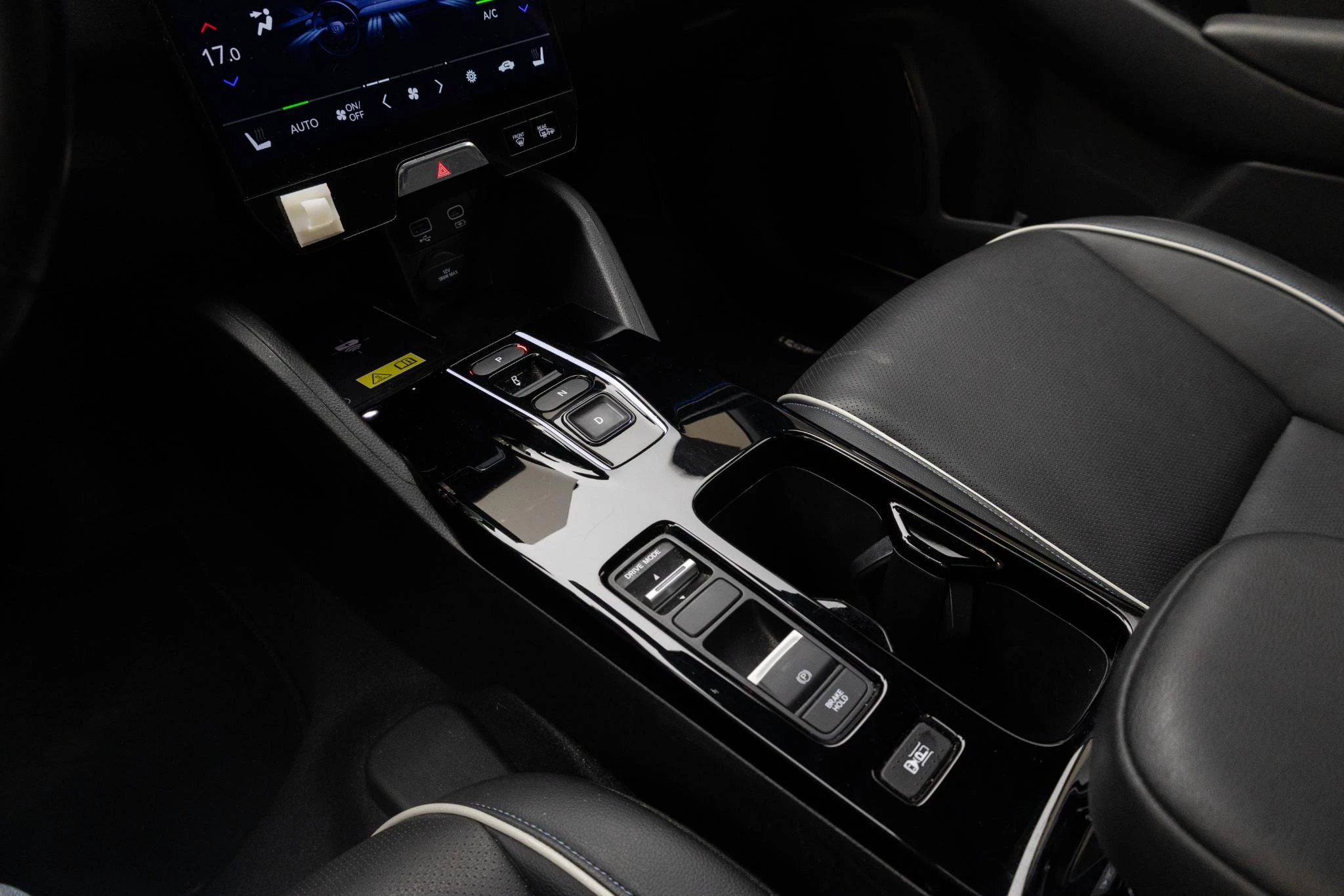 Hoofdafbeelding Honda e:Ny1