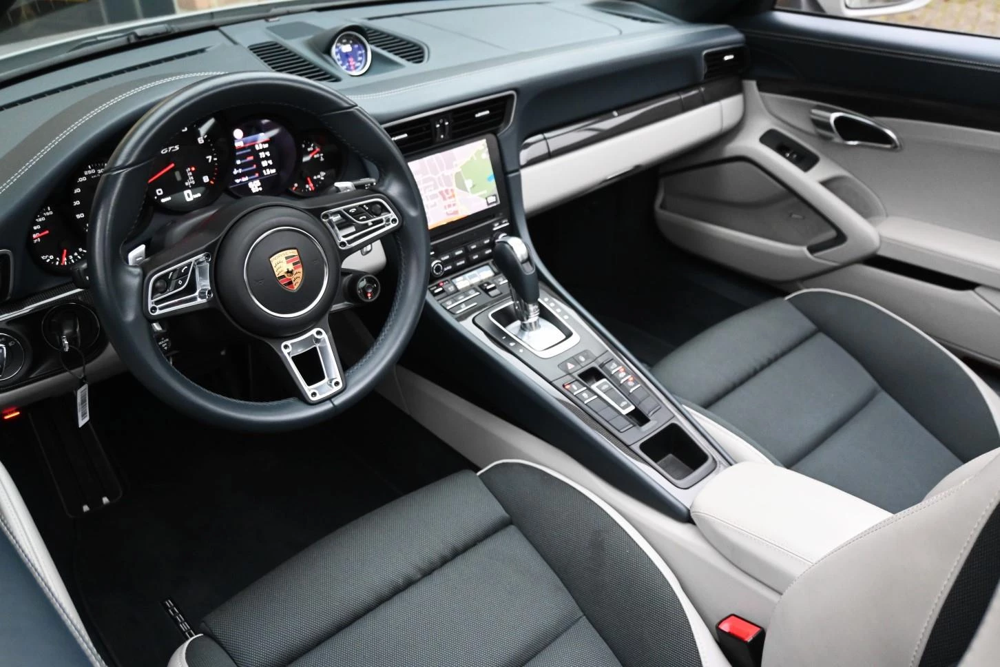 Hoofdafbeelding Porsche 911