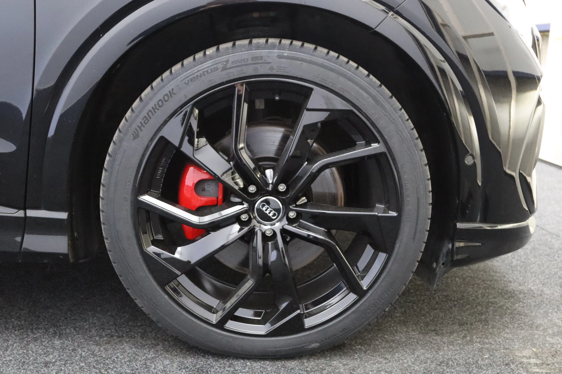 Hoofdafbeelding Audi Q4 Sportback e-tron