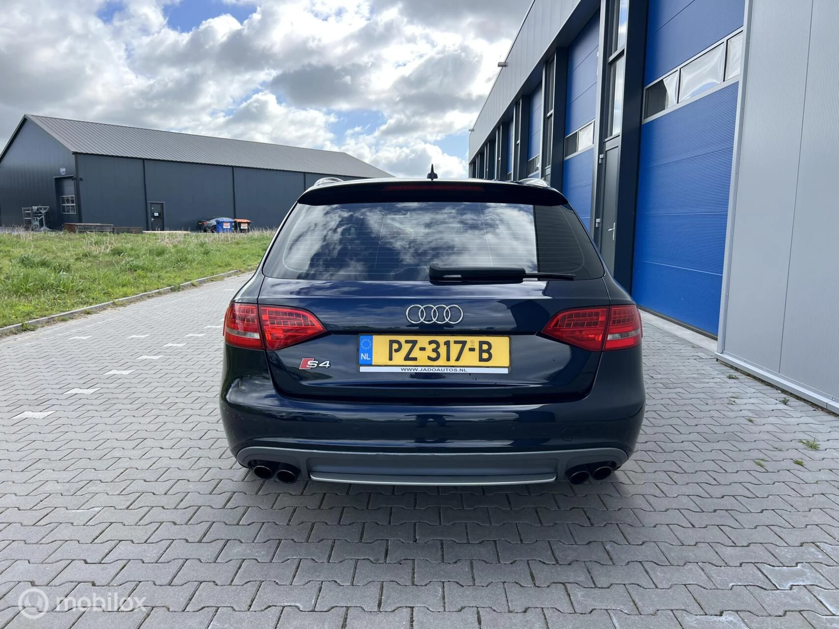 Hoofdafbeelding Audi S4