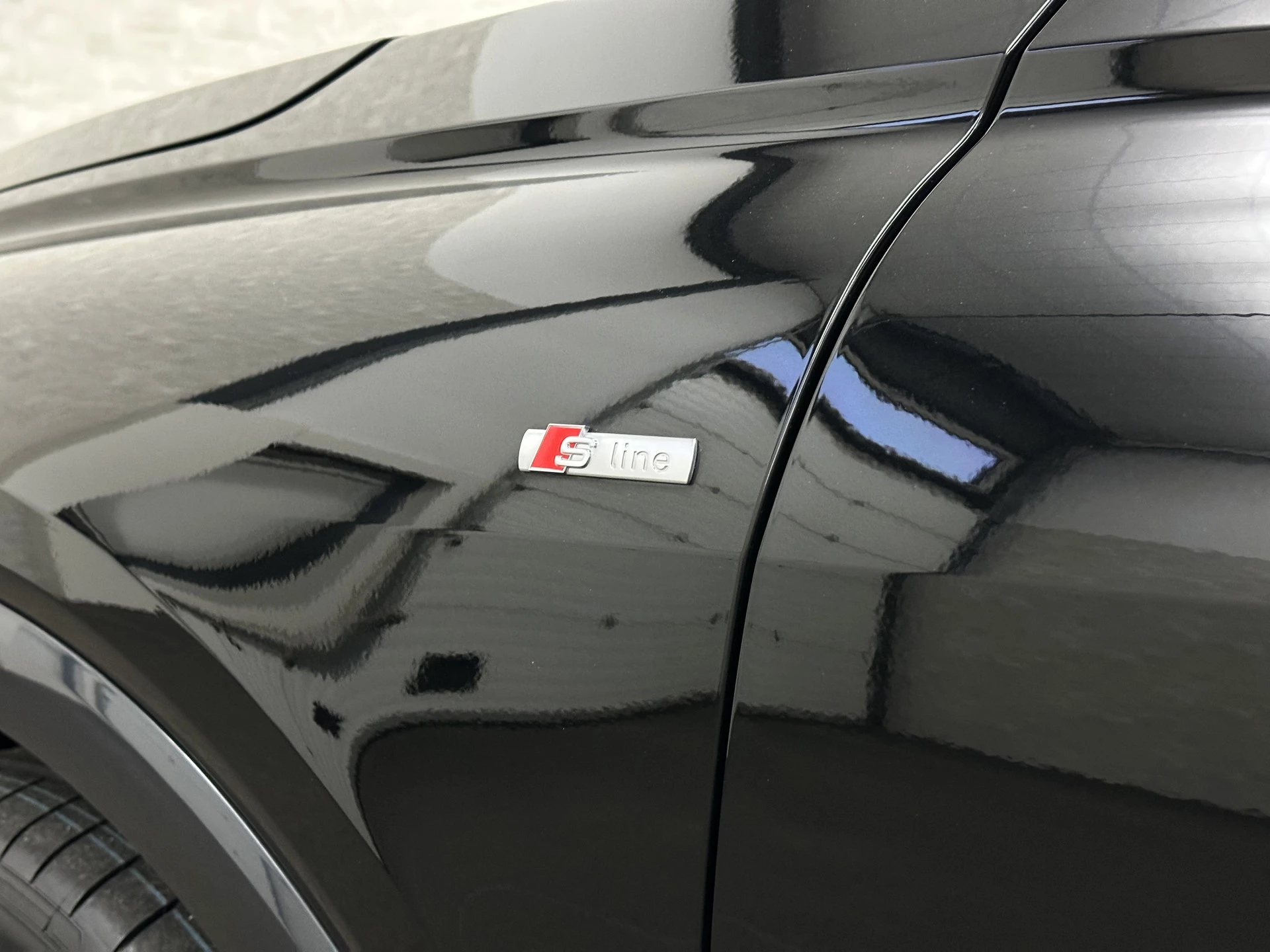 Hoofdafbeelding Audi Q4 e-tron