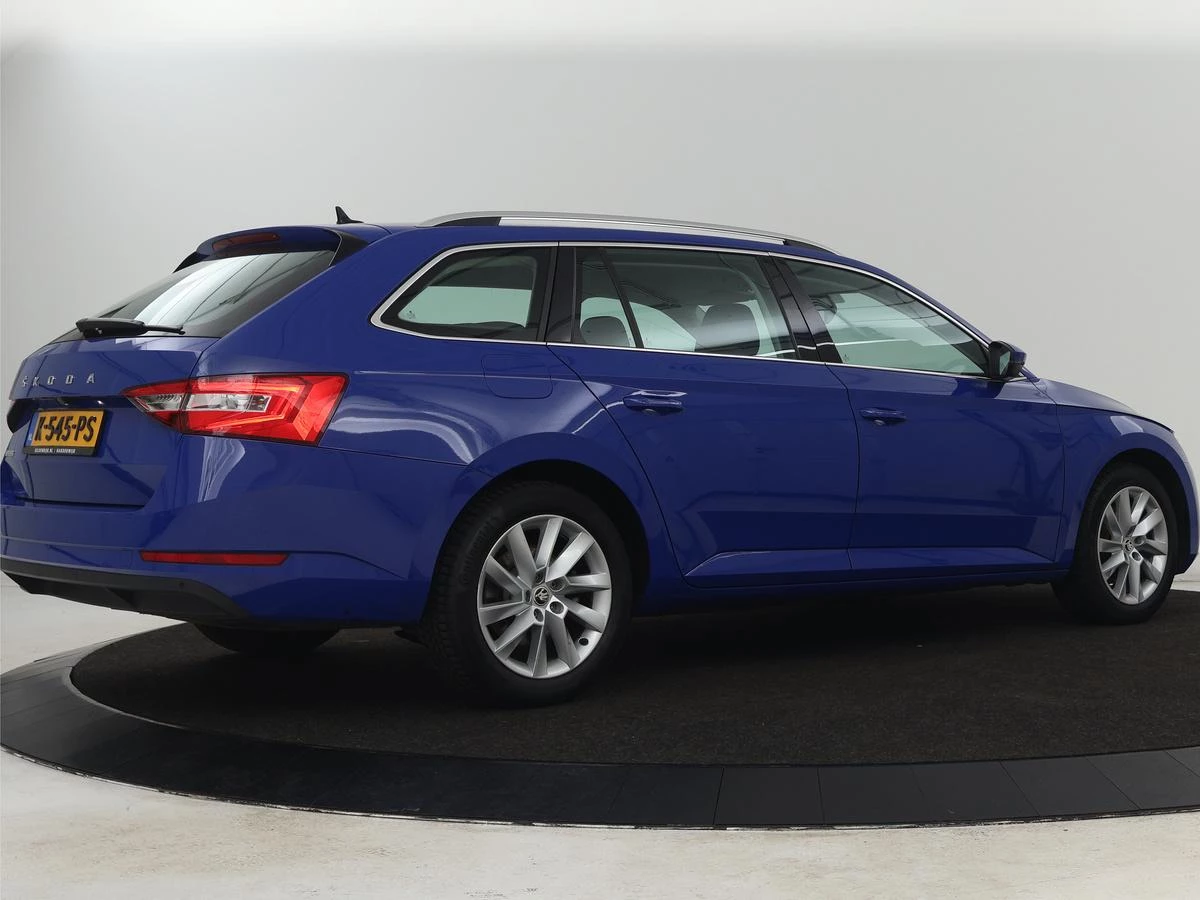 Hoofdafbeelding Škoda Superb