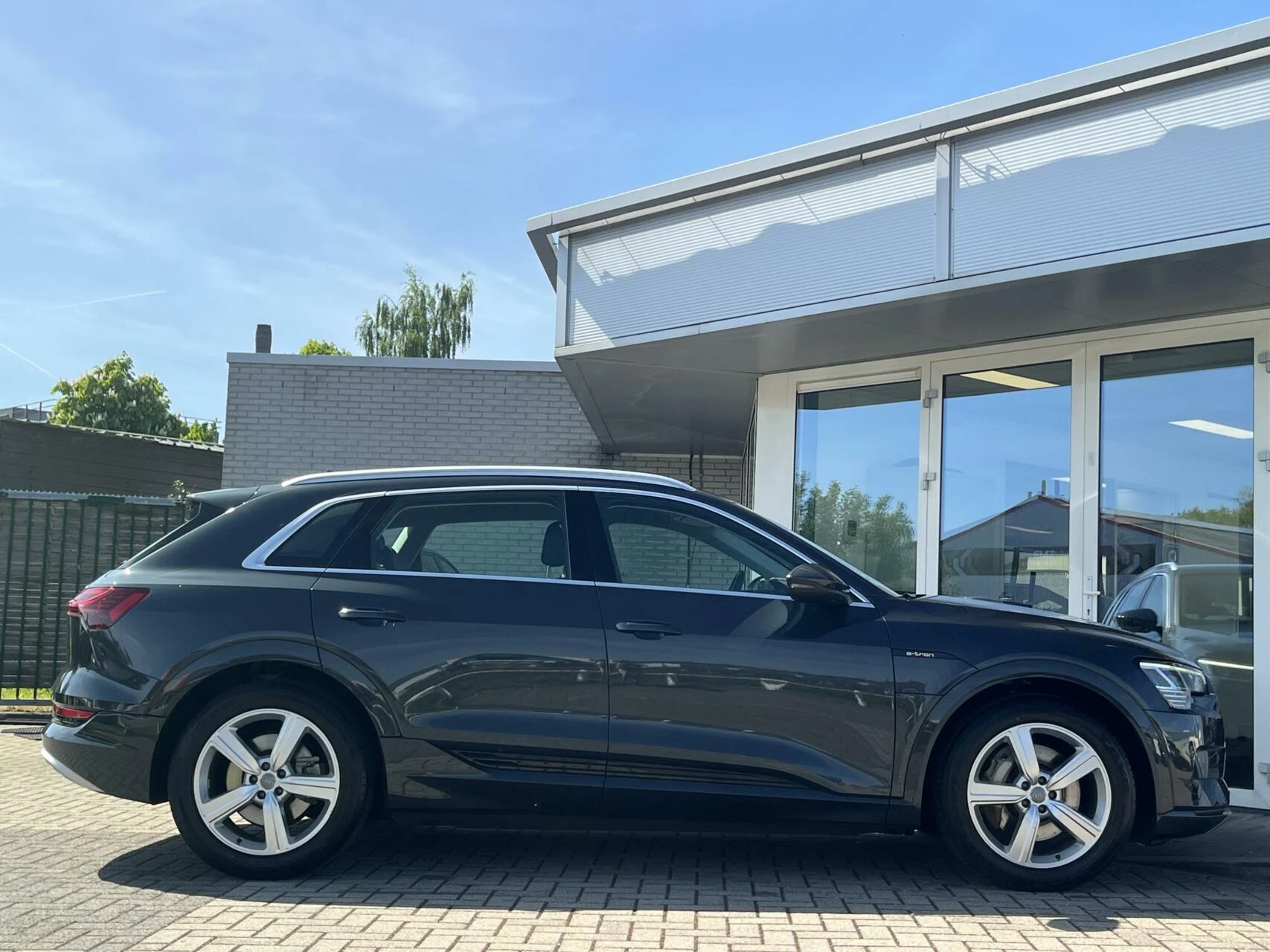 Hoofdafbeelding Audi e-tron