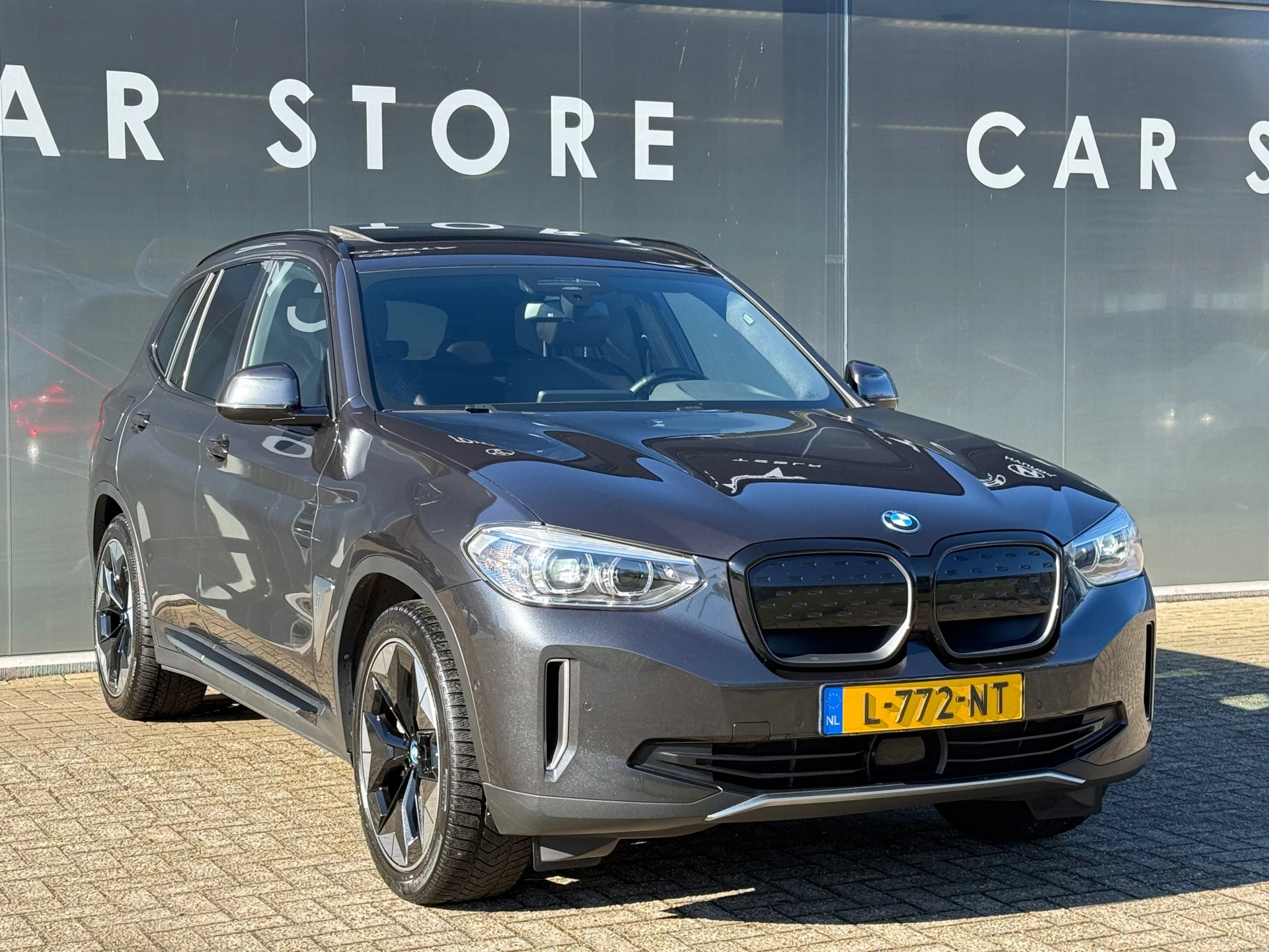 Hoofdafbeelding BMW iX3