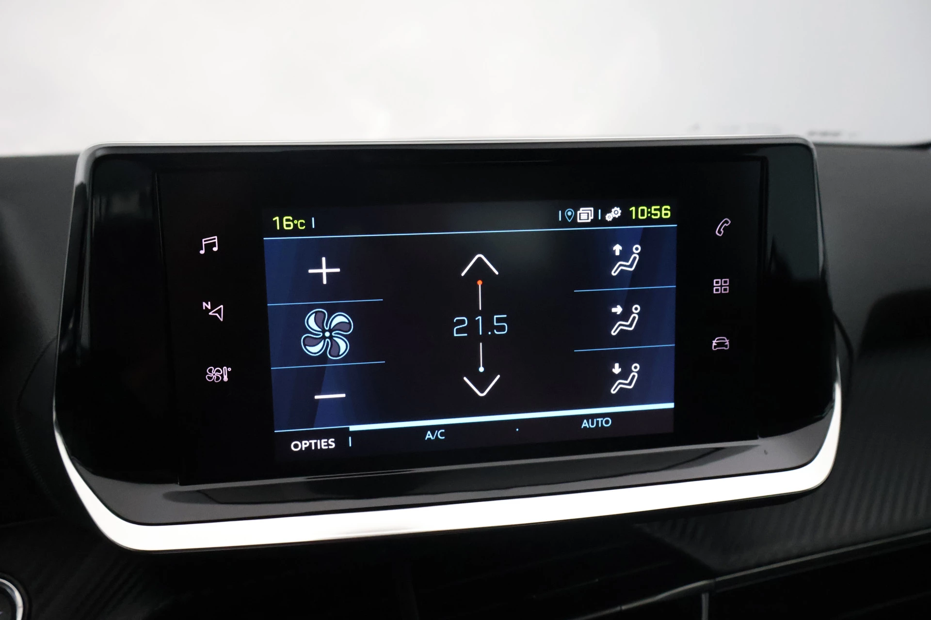 Hoofdafbeelding Peugeot e-208