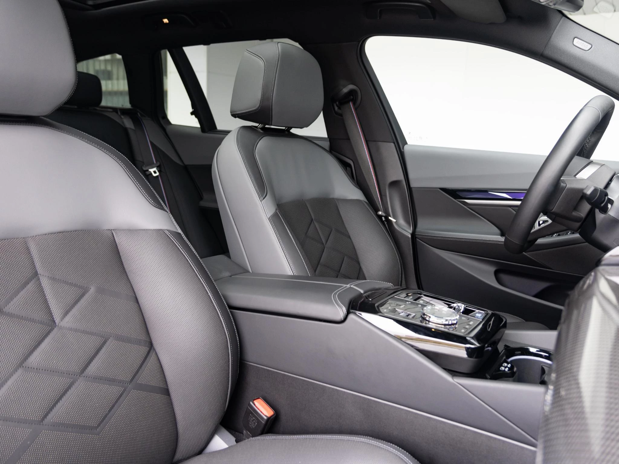 Hoofdafbeelding BMW i5