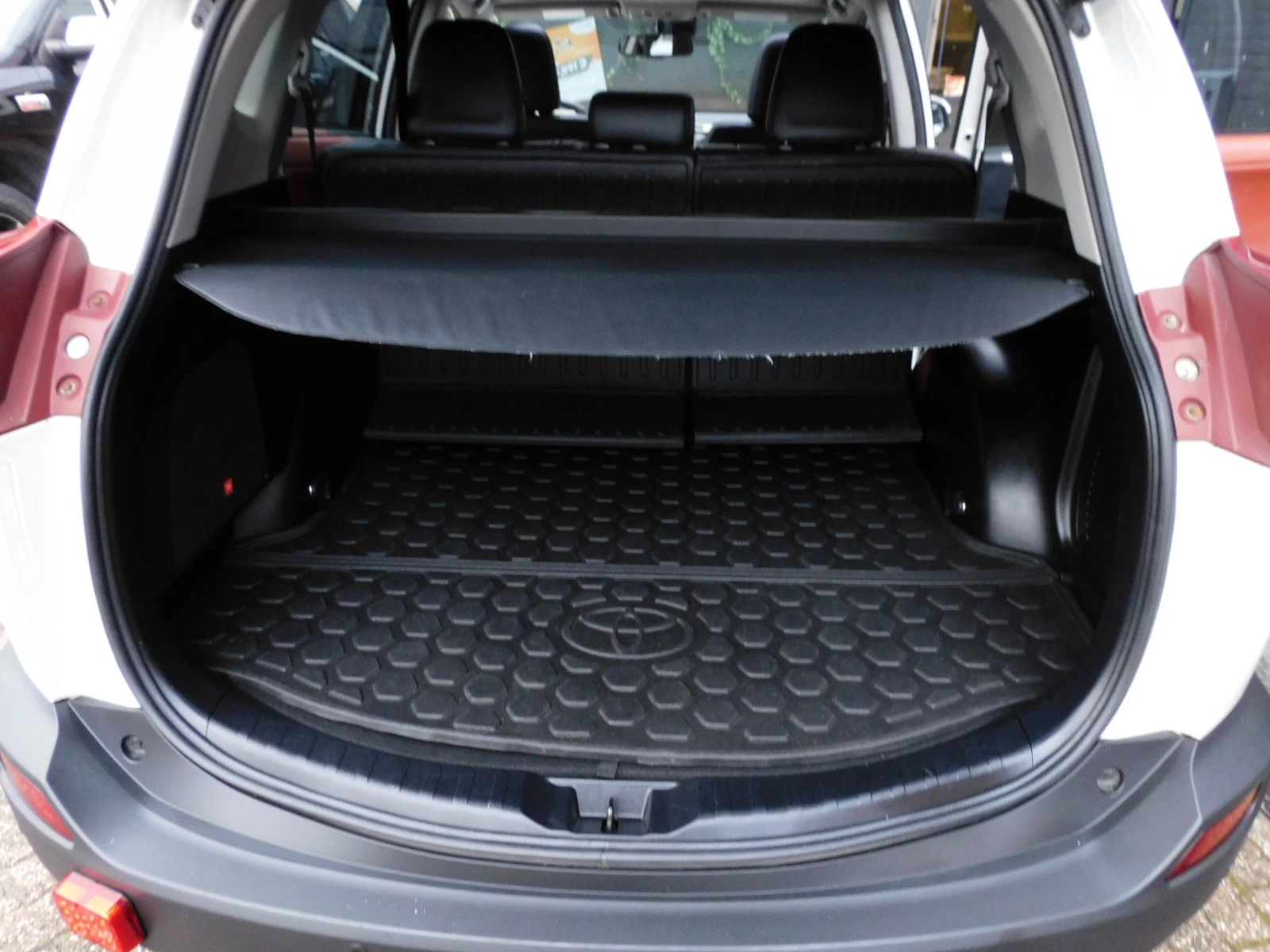 Hoofdafbeelding Toyota RAV4