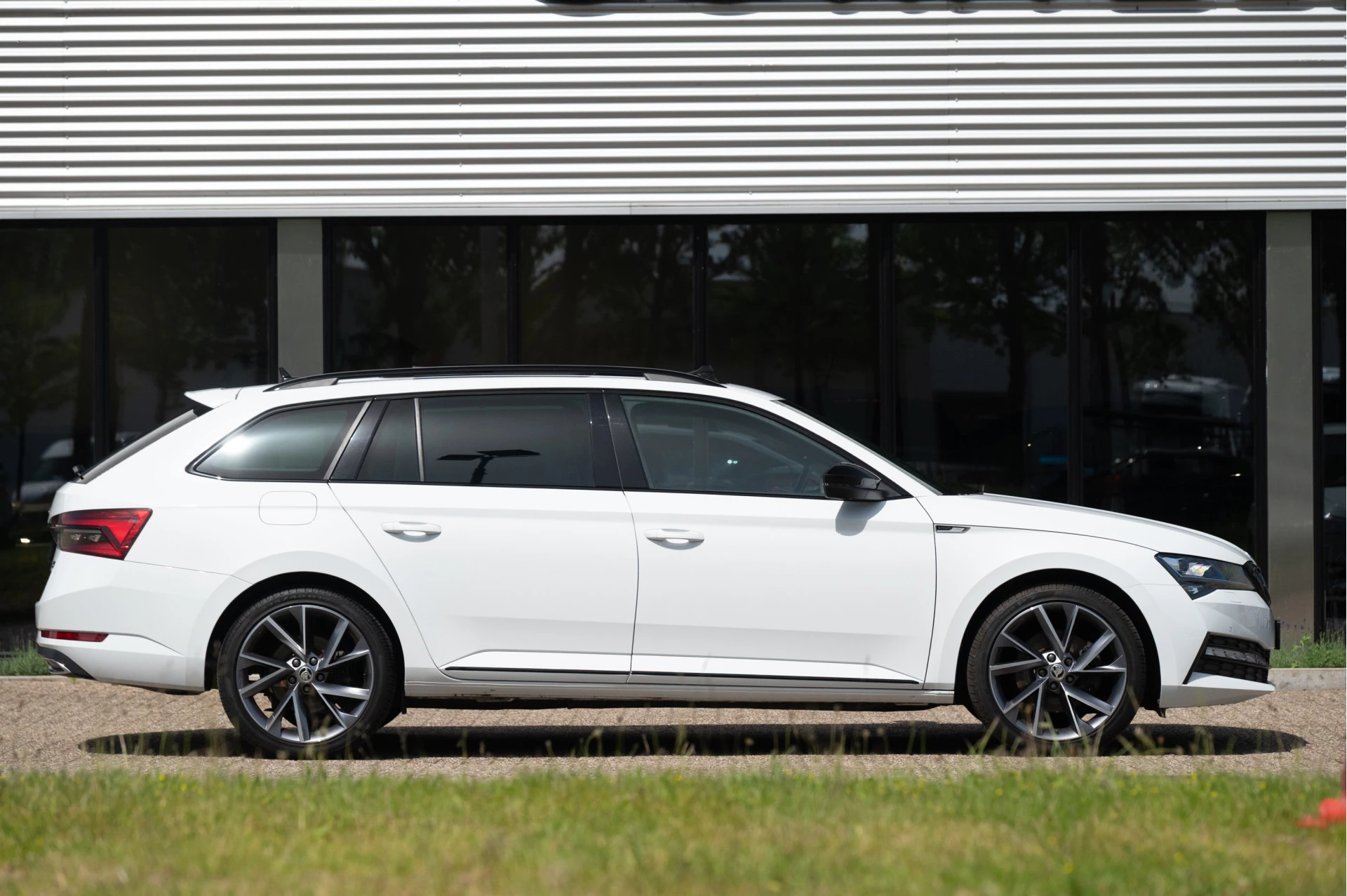 Hoofdafbeelding Škoda Superb