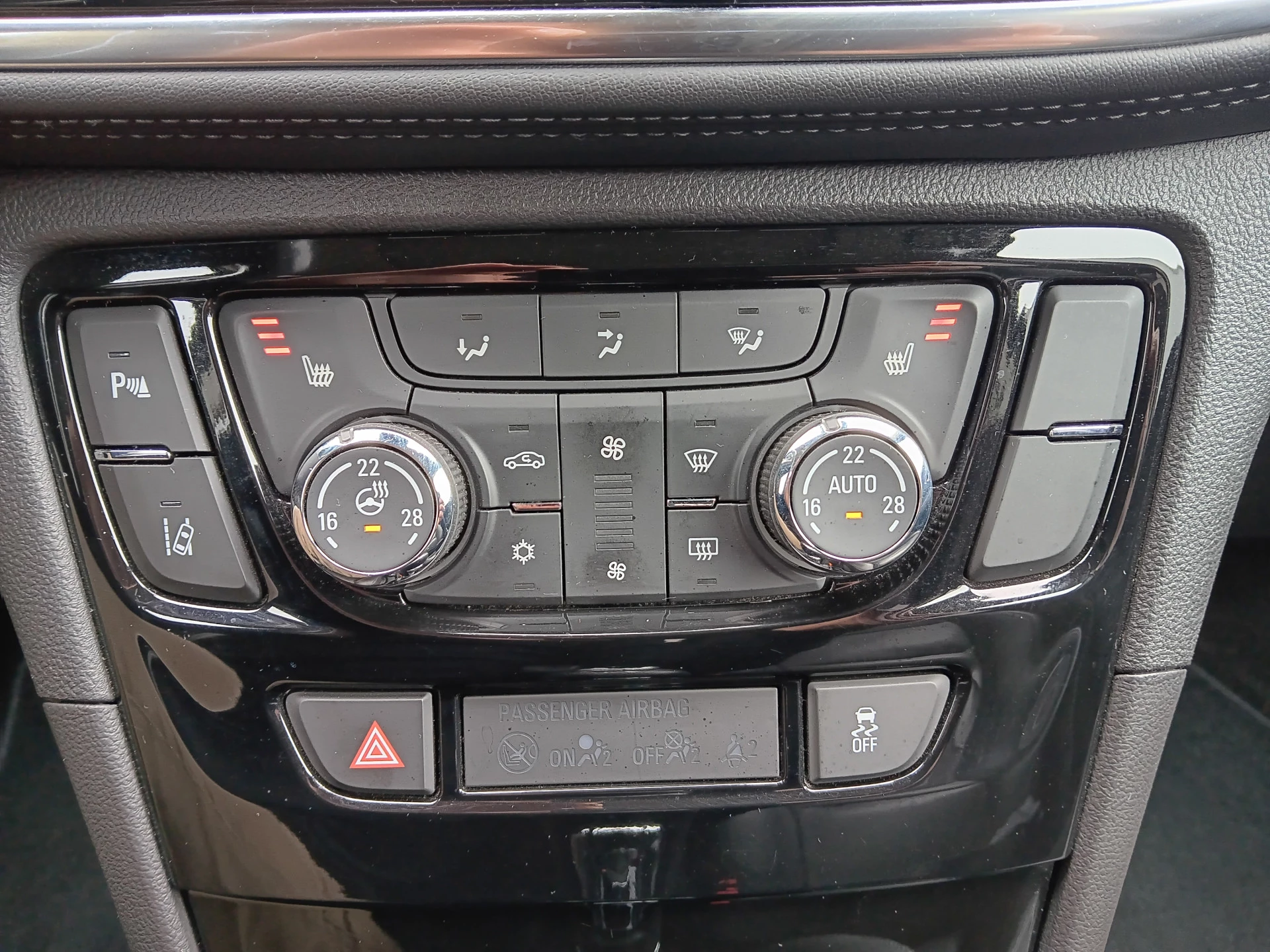 Hoofdafbeelding Opel Mokka X
