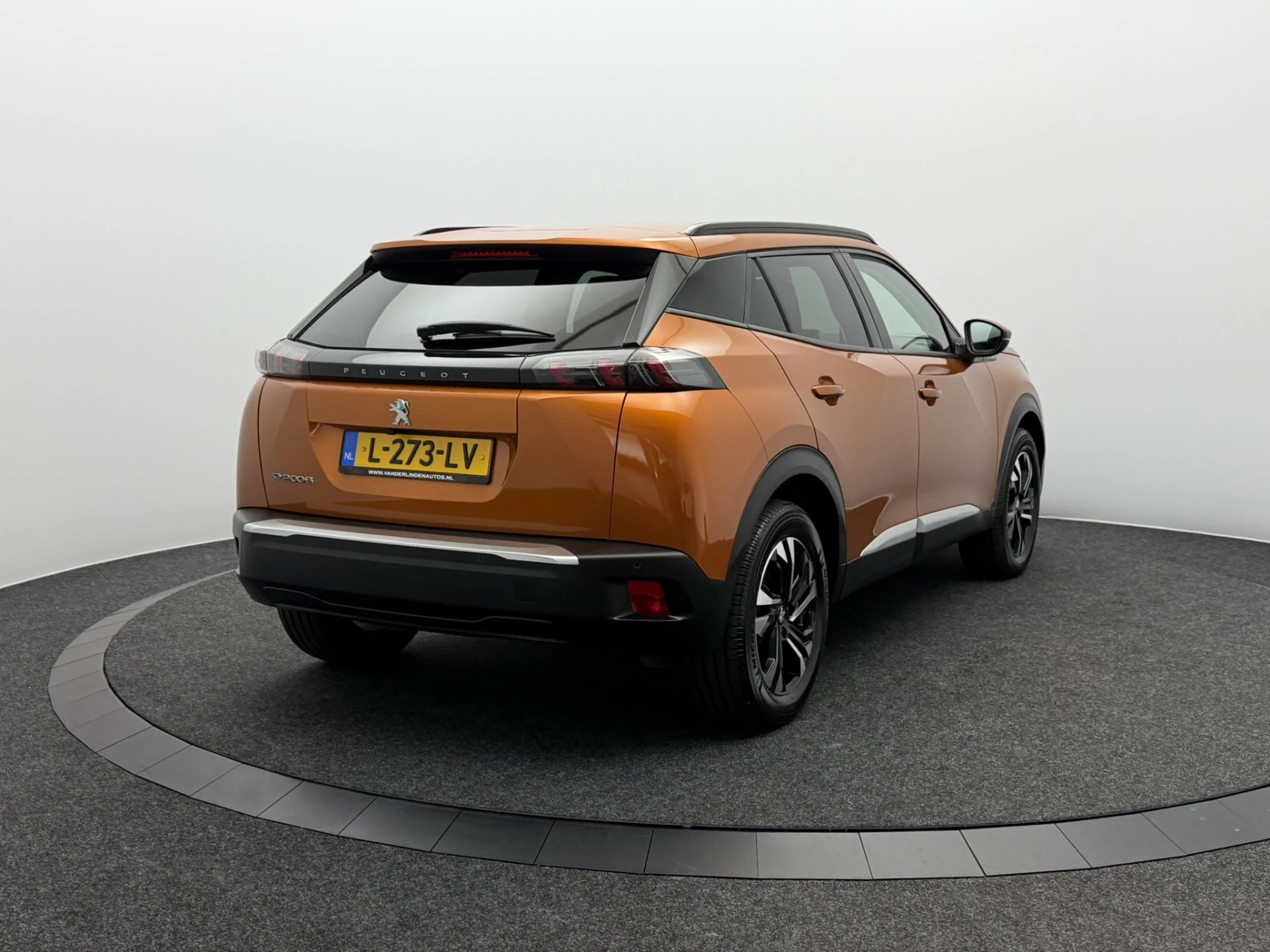 Hoofdafbeelding Peugeot e-2008
