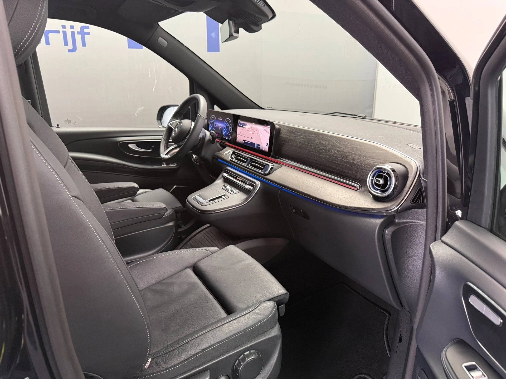 Hoofdafbeelding Mercedes-Benz EQV