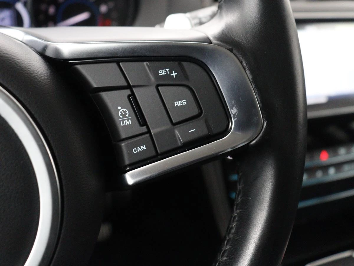 Hoofdafbeelding Jaguar F-PACE