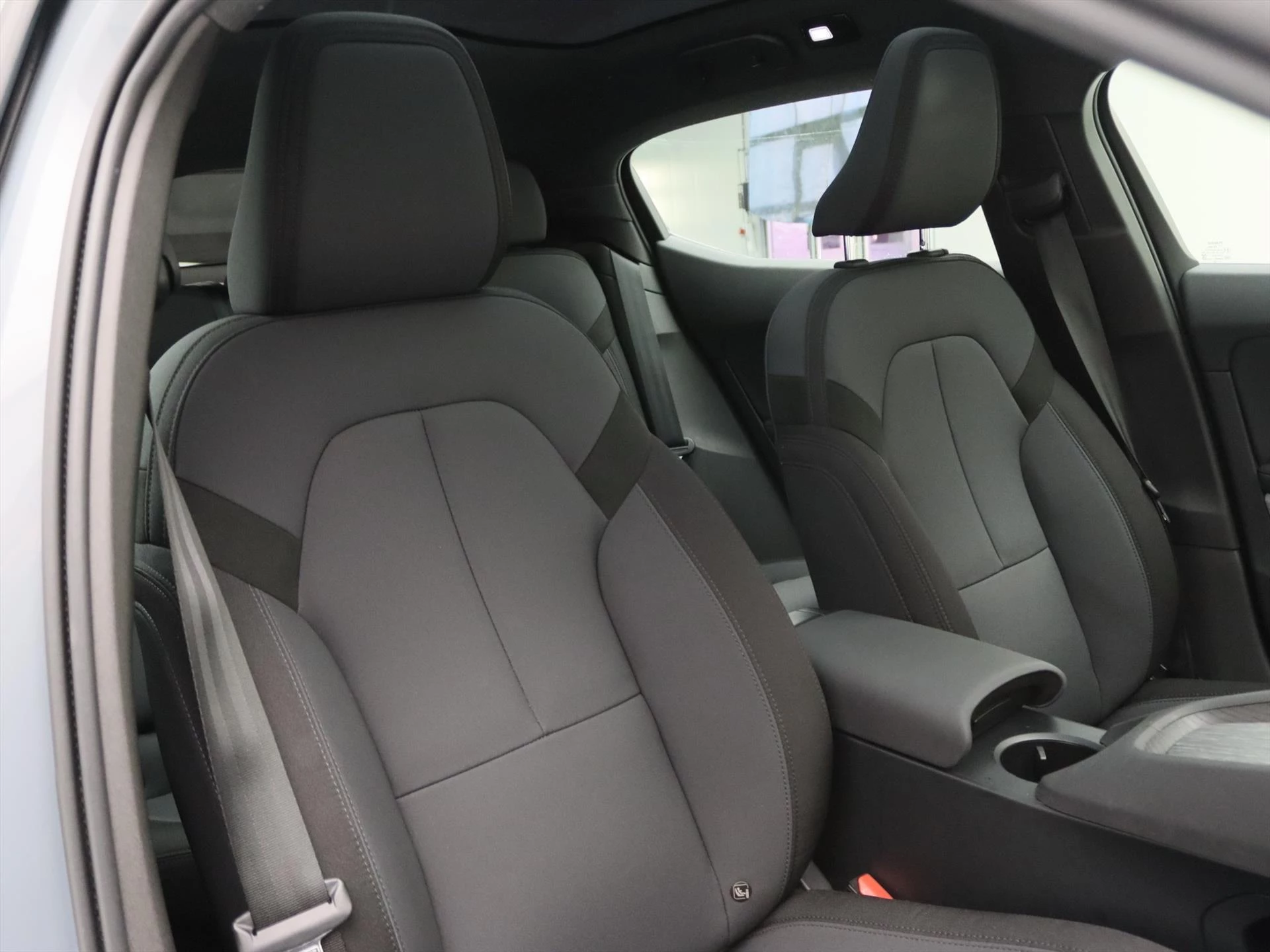 Hoofdafbeelding Polestar 2