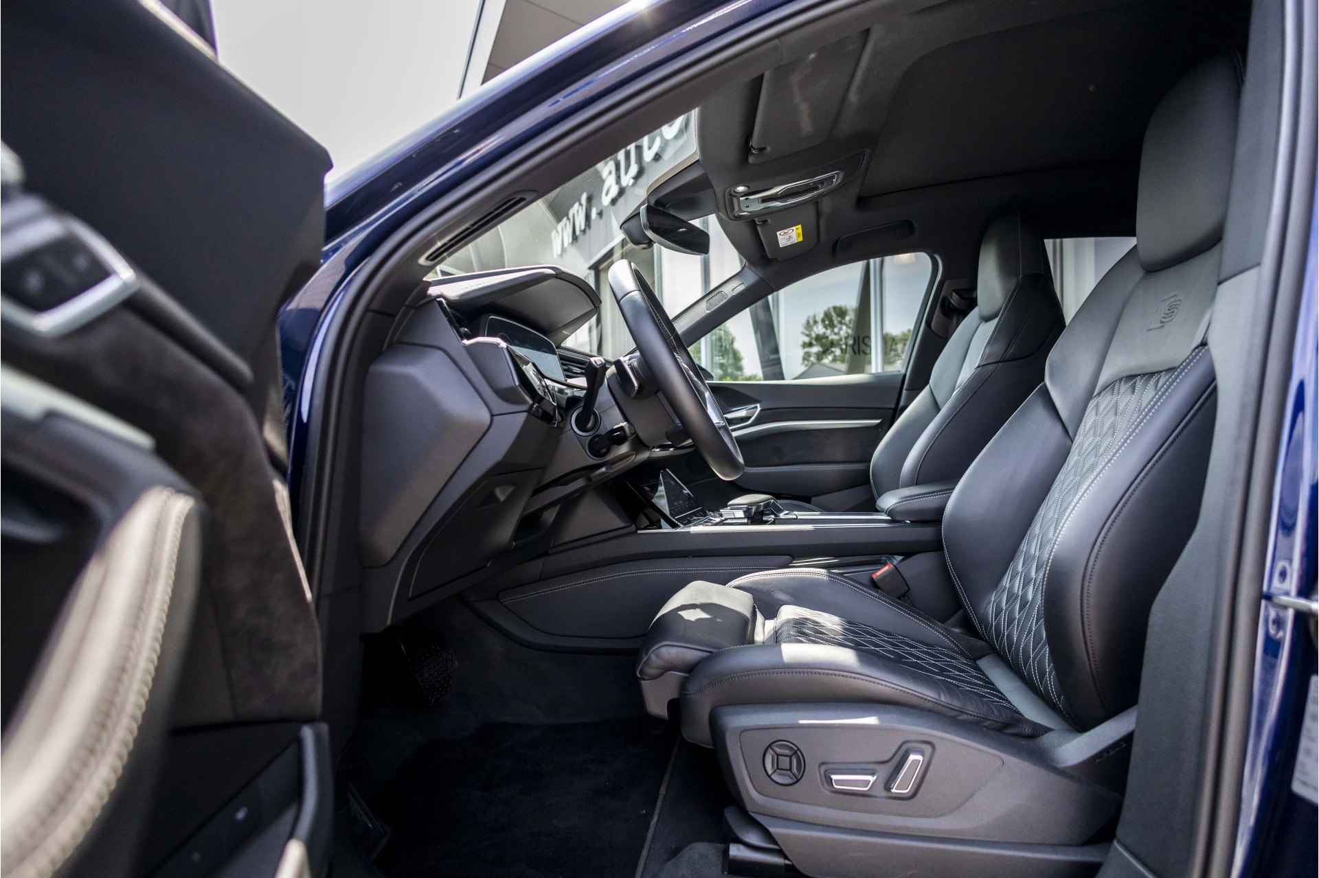 Hoofdafbeelding Audi e-tron