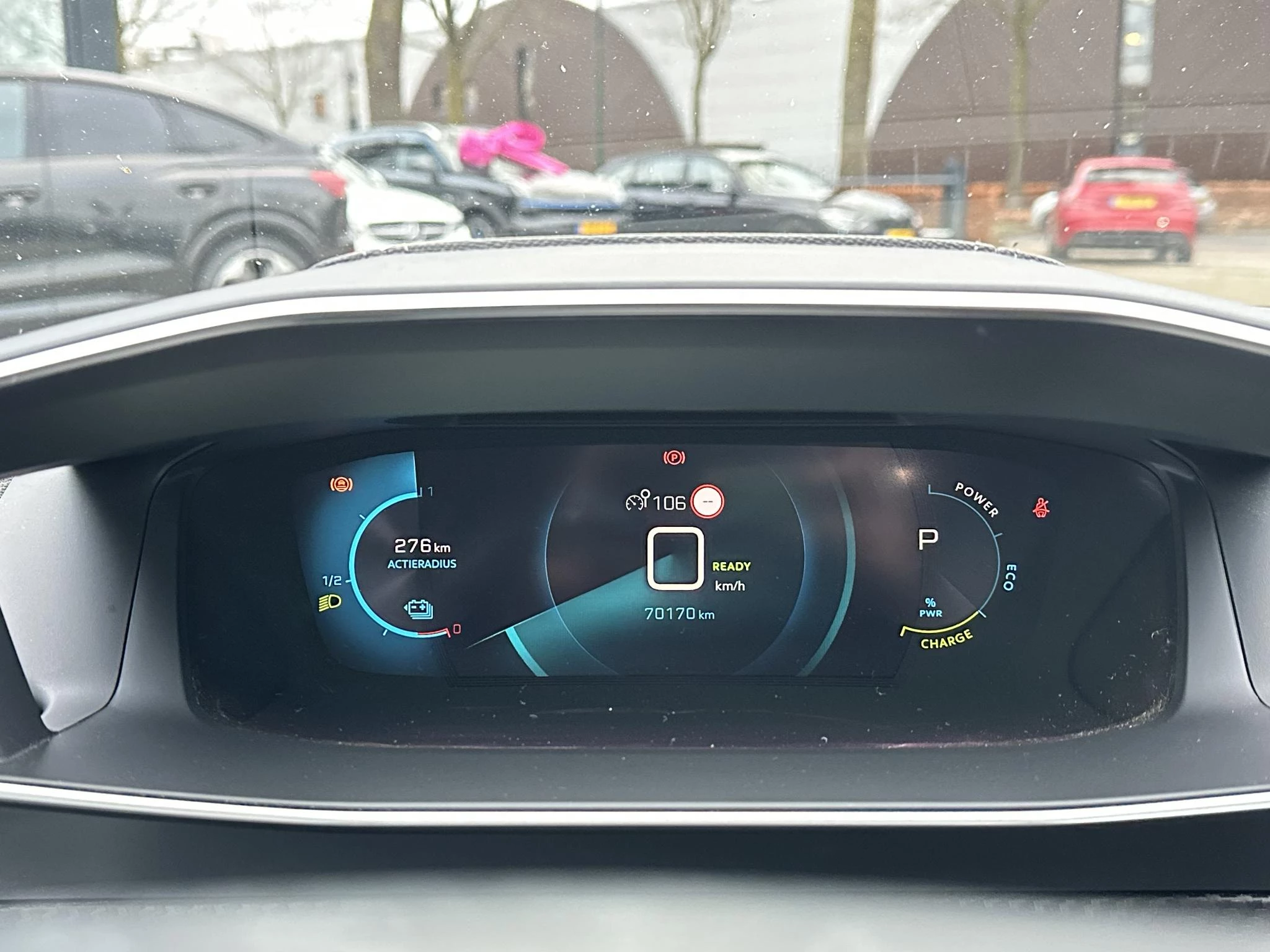 Hoofdafbeelding Peugeot e-208