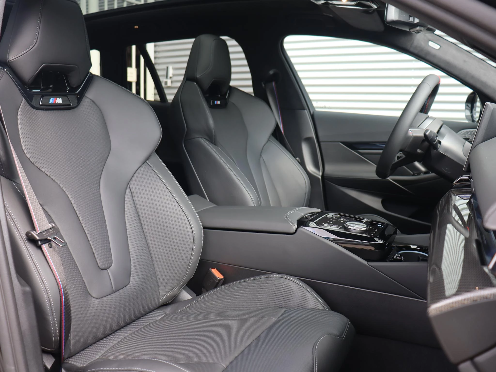 Hoofdafbeelding BMW i5