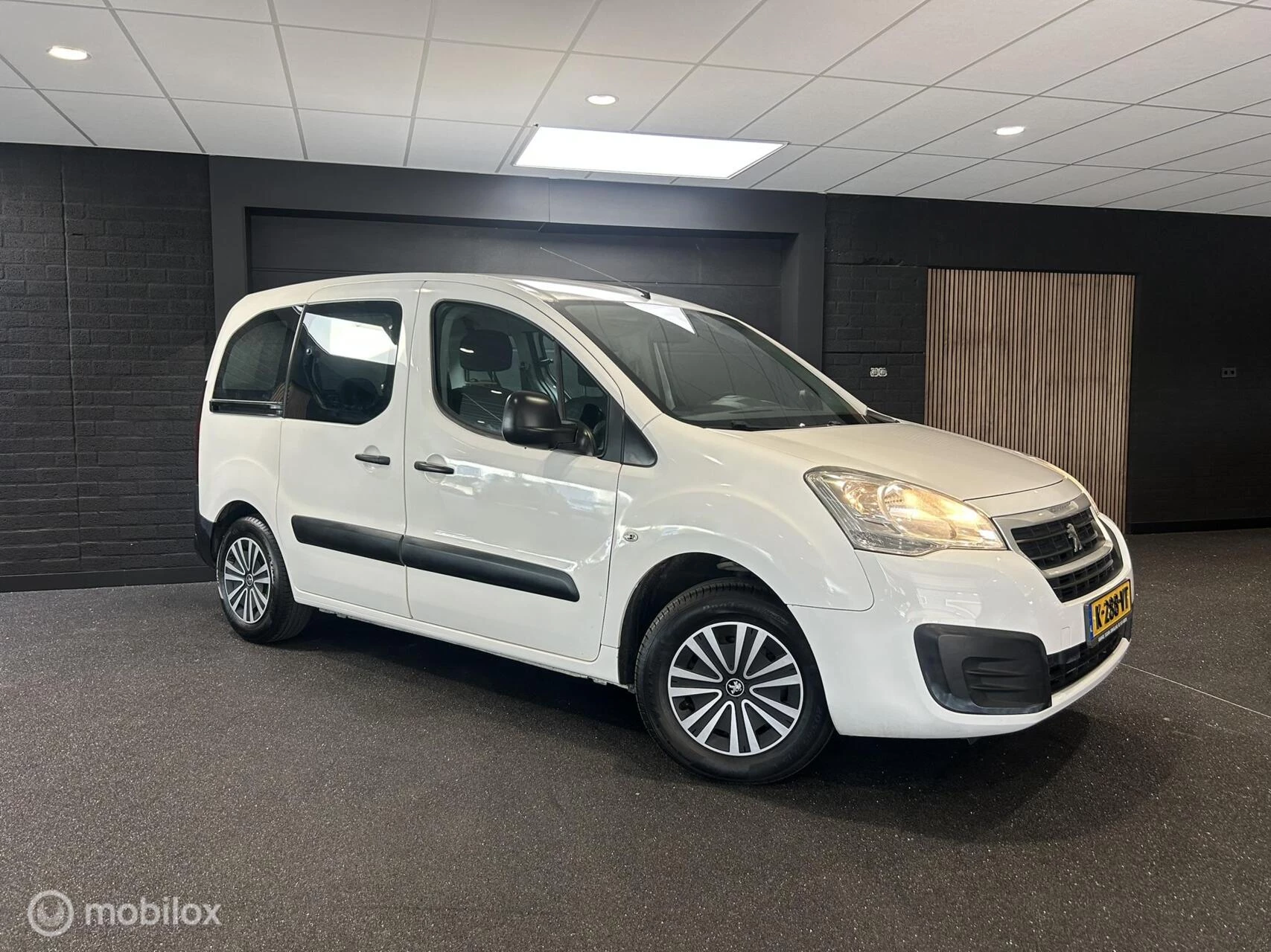 Hoofdafbeelding Peugeot Partner