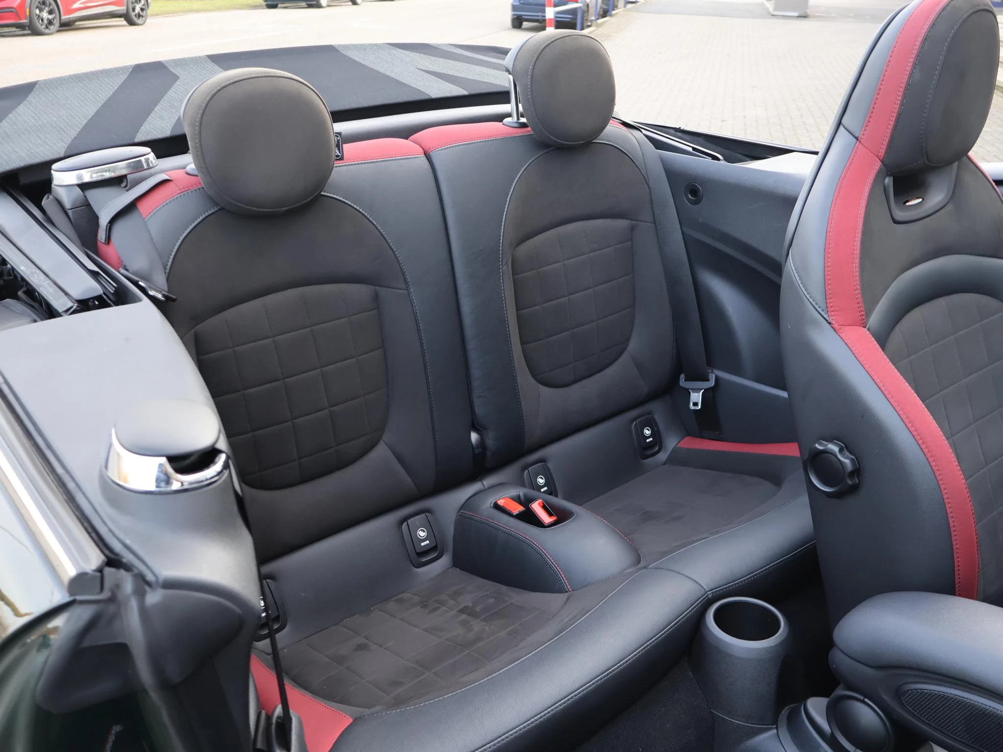 Hoofdafbeelding MINI Cooper Cabrio