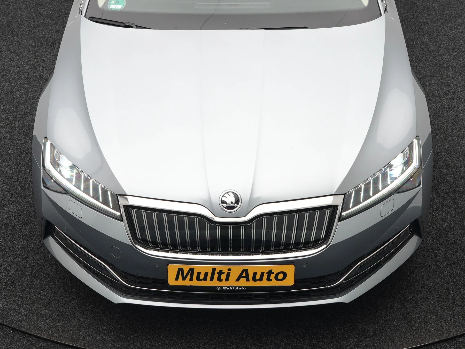 Hoofdafbeelding Škoda Superb