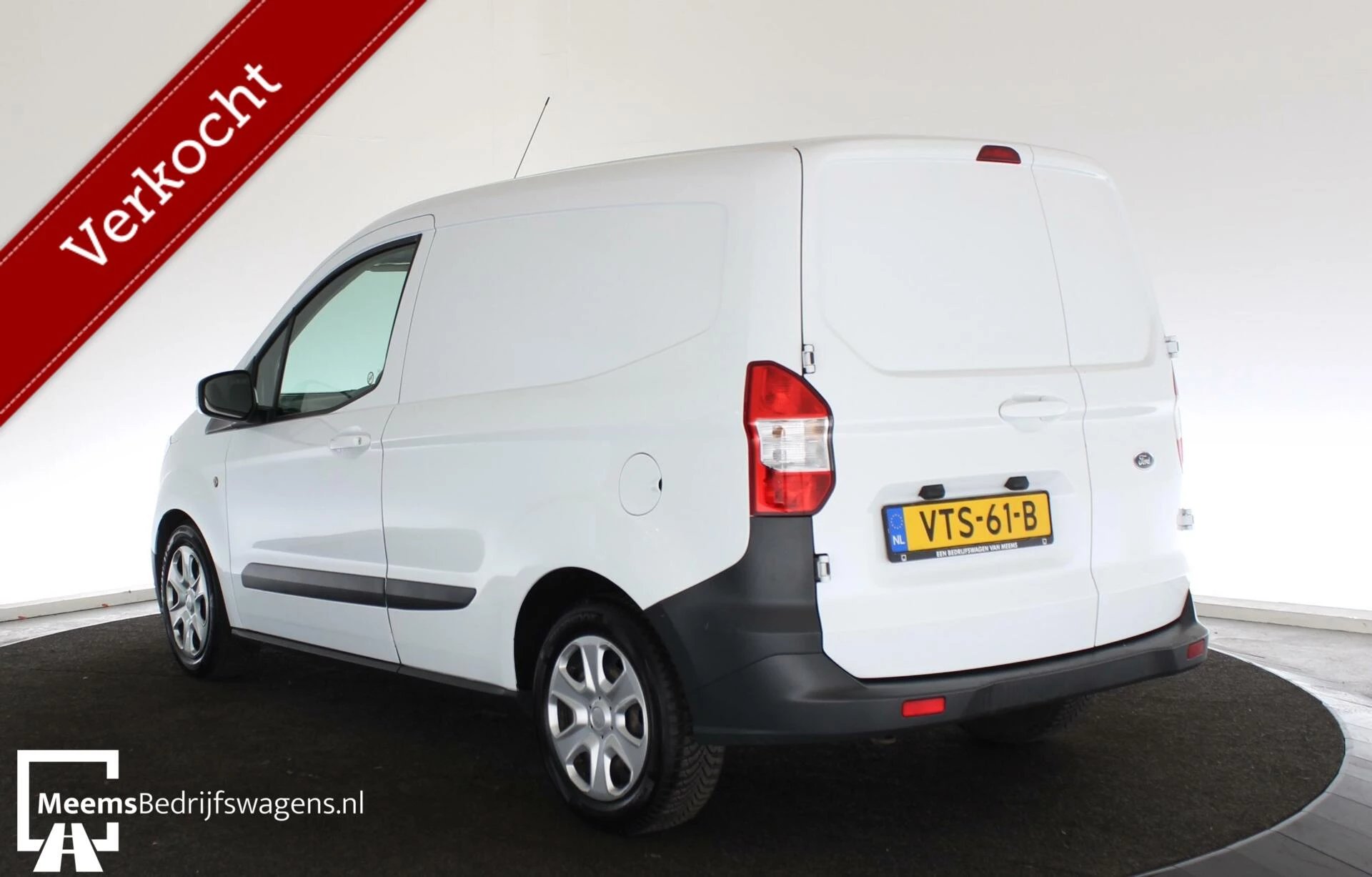 Hoofdafbeelding Ford Transit Courier