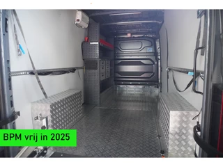 Renault Master T35 2.0 dCi 170PK L3H2 Extra Laadruimte inrichting nr. V110 | Airco | Cruise | Camera | Navi |  Oprijschans | Flitsbalk