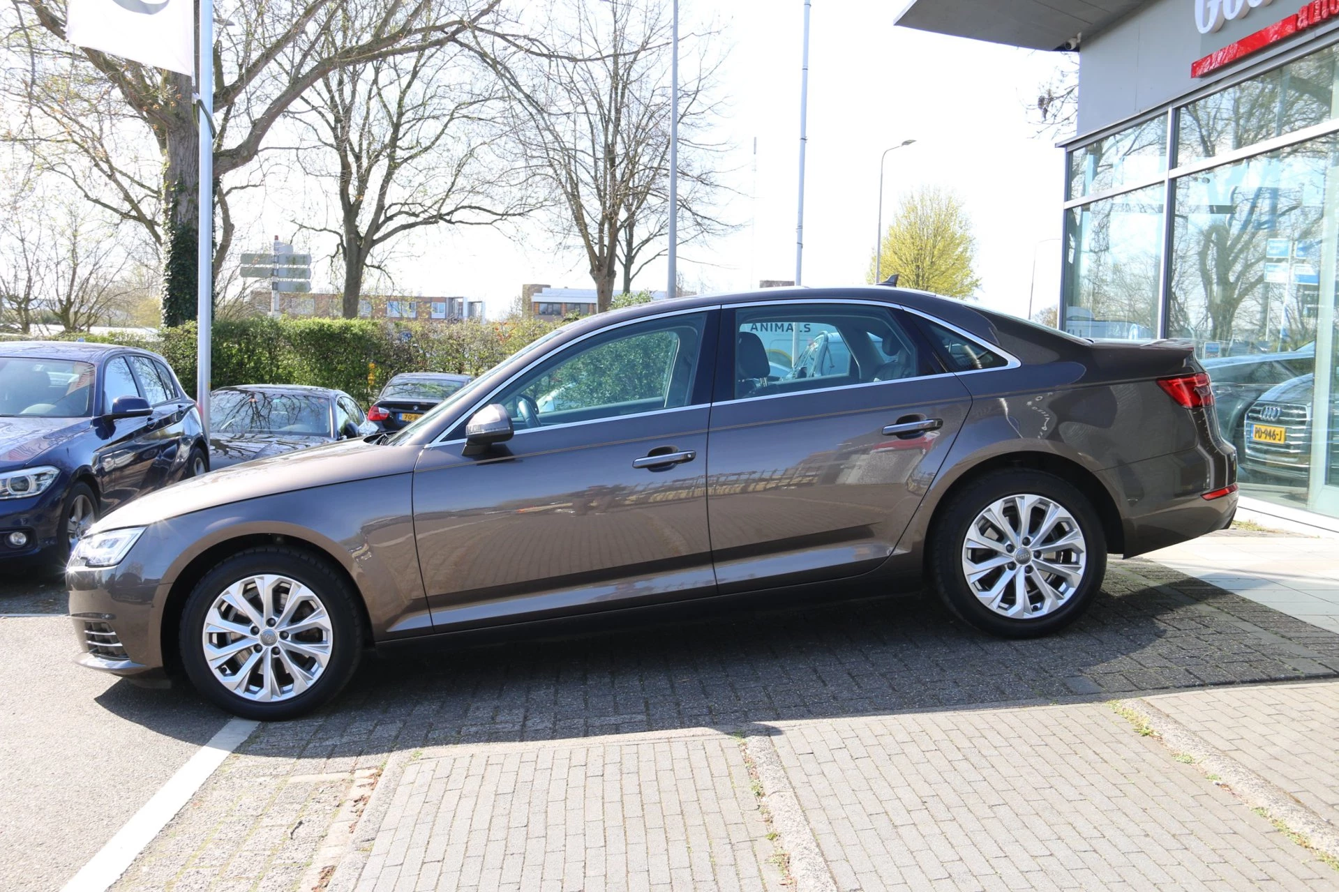 Hoofdafbeelding Audi A4