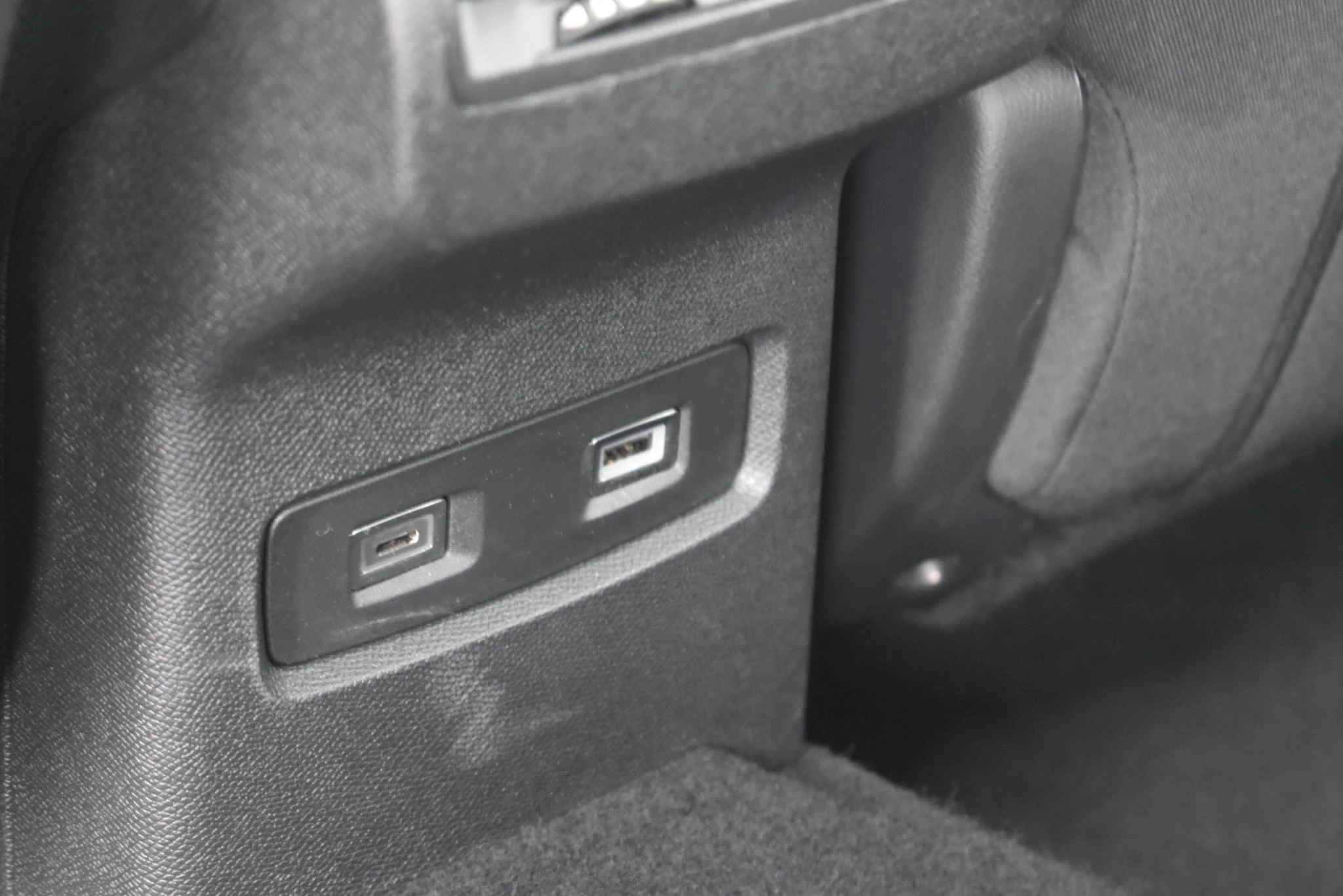 Hoofdafbeelding Citroën ë-C4